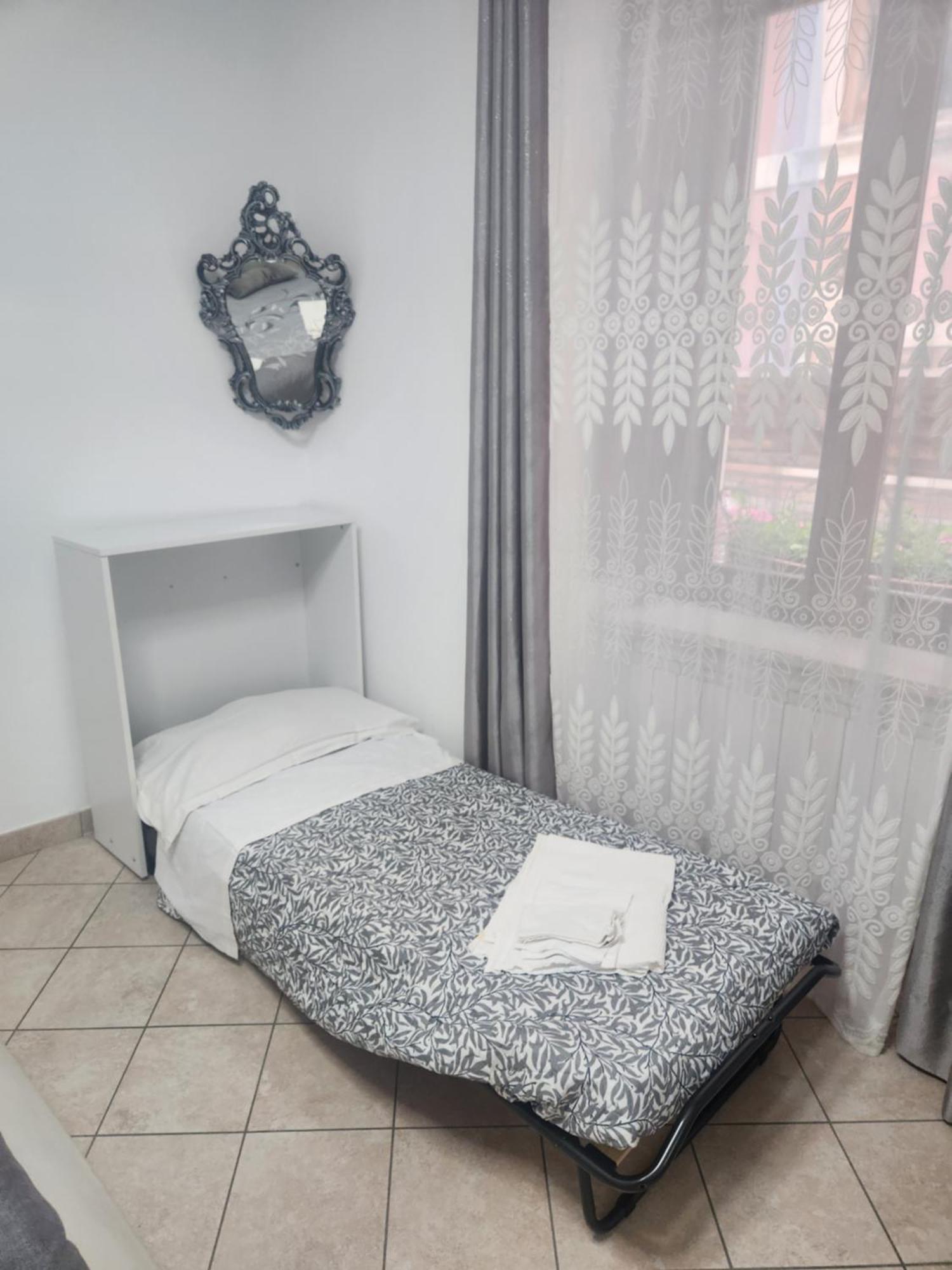 B&B Regina Margherita L'Aquila Luaran gambar
